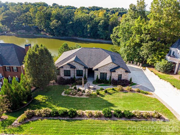 631 46th Avenue Drive NE, Hickory, NC 28601