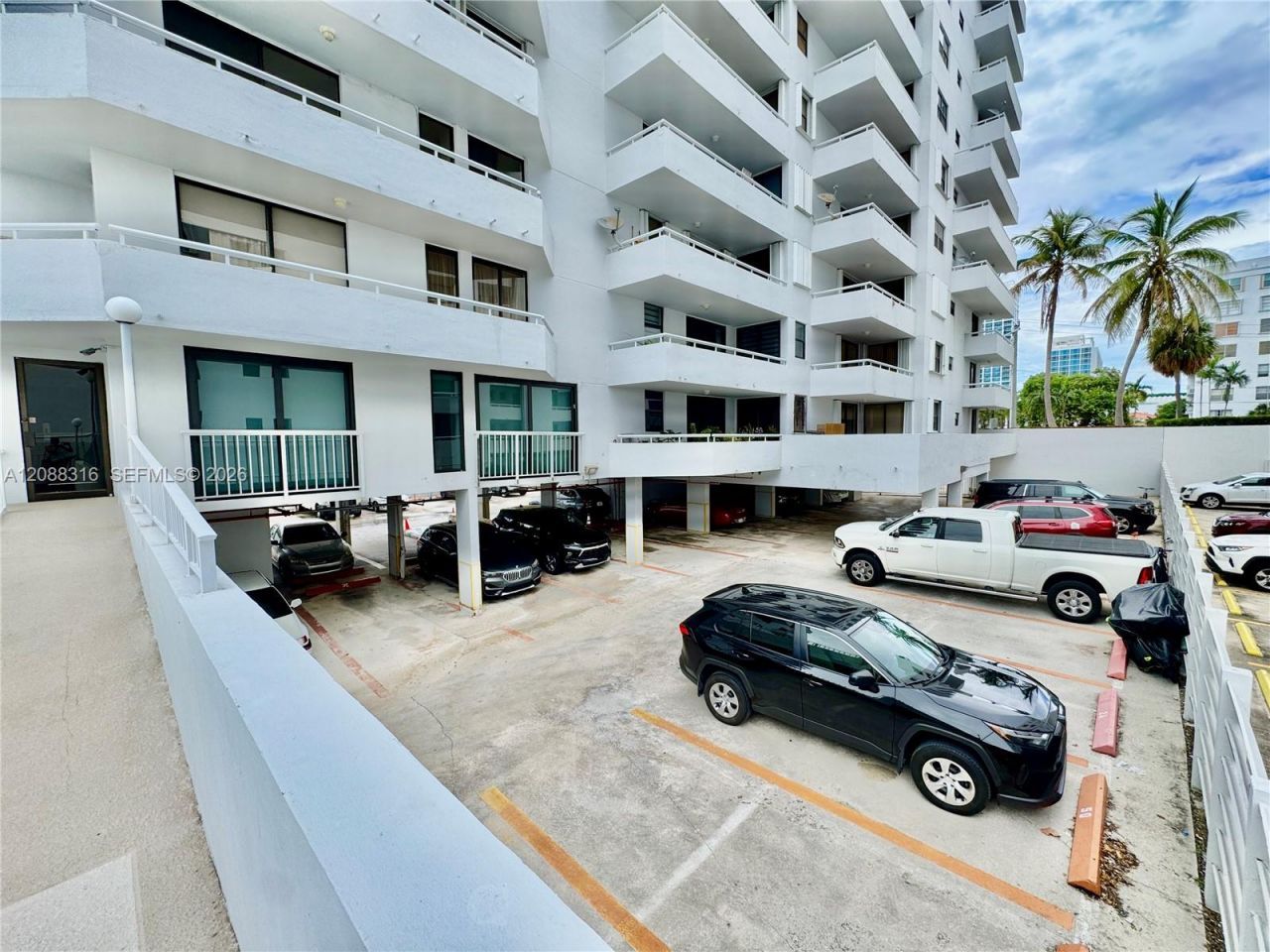 6830 Indian Creek Dr, Unit 7E, Miami Beach, FL 33141 Photo