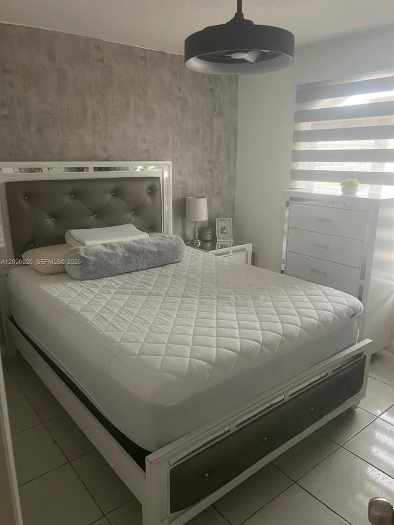 10071 NW 127 Terrace , Hialeah Gardens, FL 33018 Photo