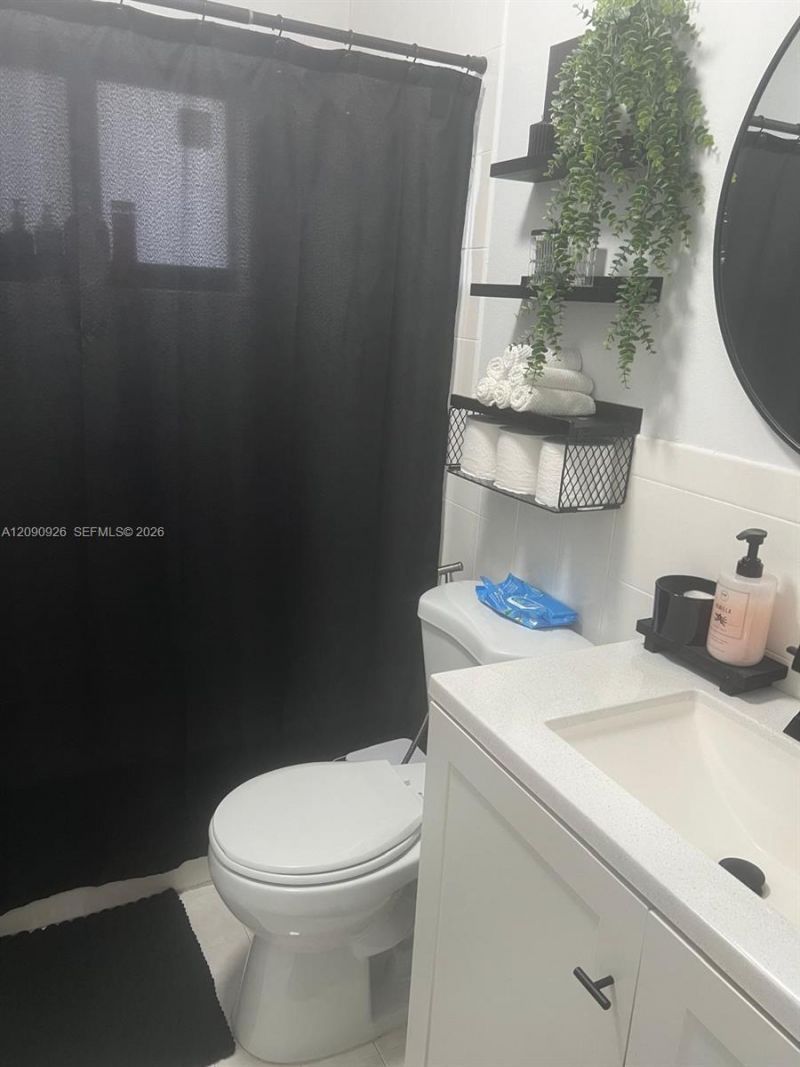 10071 NW 127 Terrace , Hialeah Gardens, FL 33018 Photo