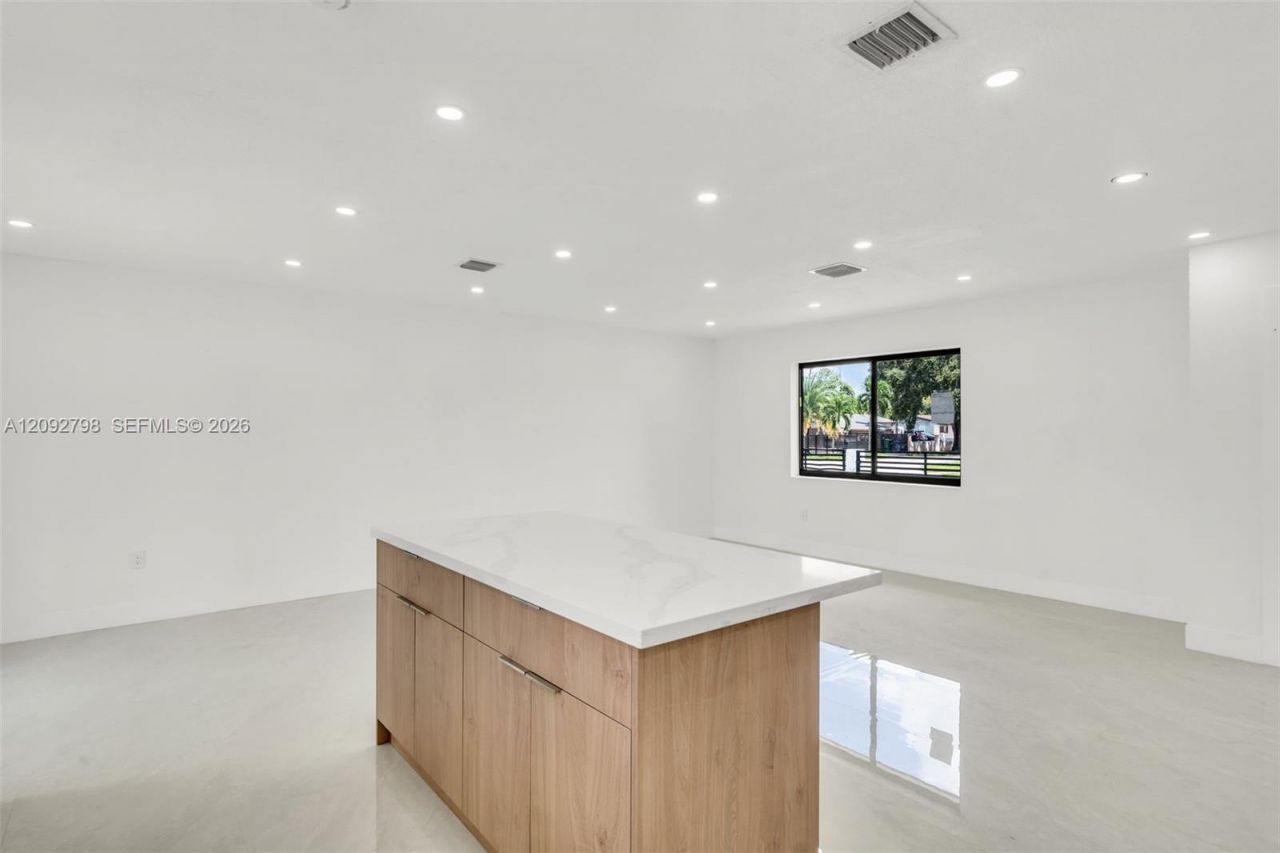 20154 NW 12th Pl, Miami Gardens, FL 33169 Photo