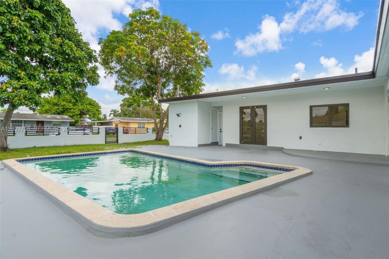20154 NW 12th Pl, Miami Gardens, FL 33169 Photo
