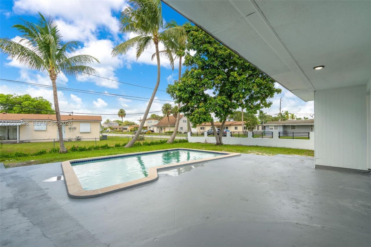 20154 NW 12th Pl, Miami Gardens, FL 33169 Photo