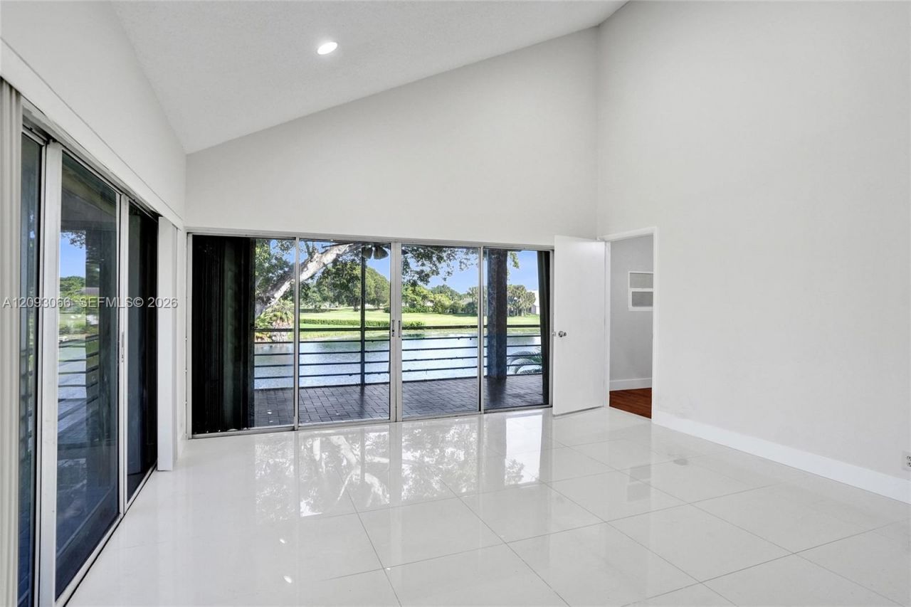 7581 NW 86th Ter, Unit 201, Tamarac, FL 33321 Photo