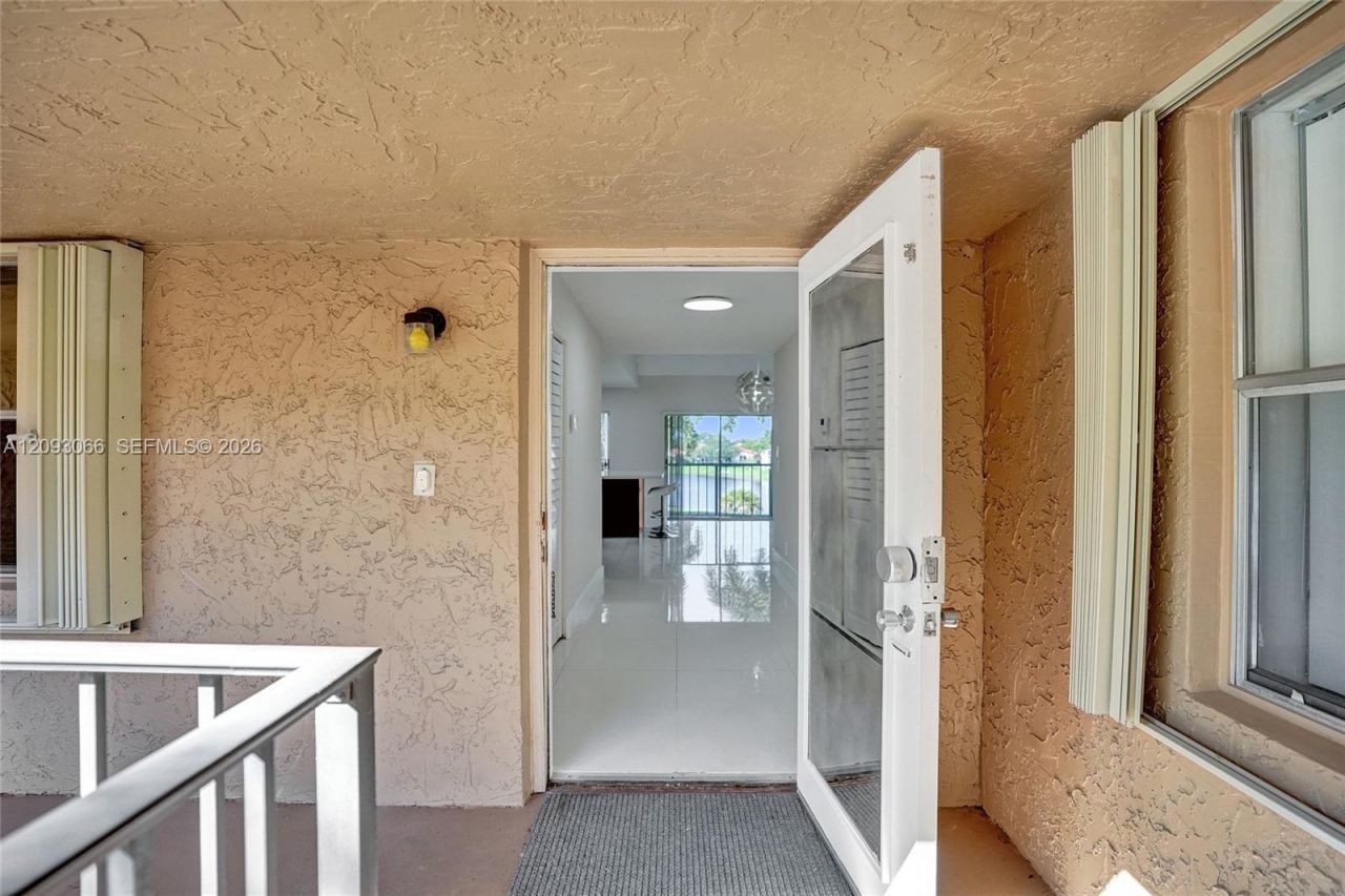 7581 NW 86th Ter, Unit 201, Tamarac, FL 33321 Photo