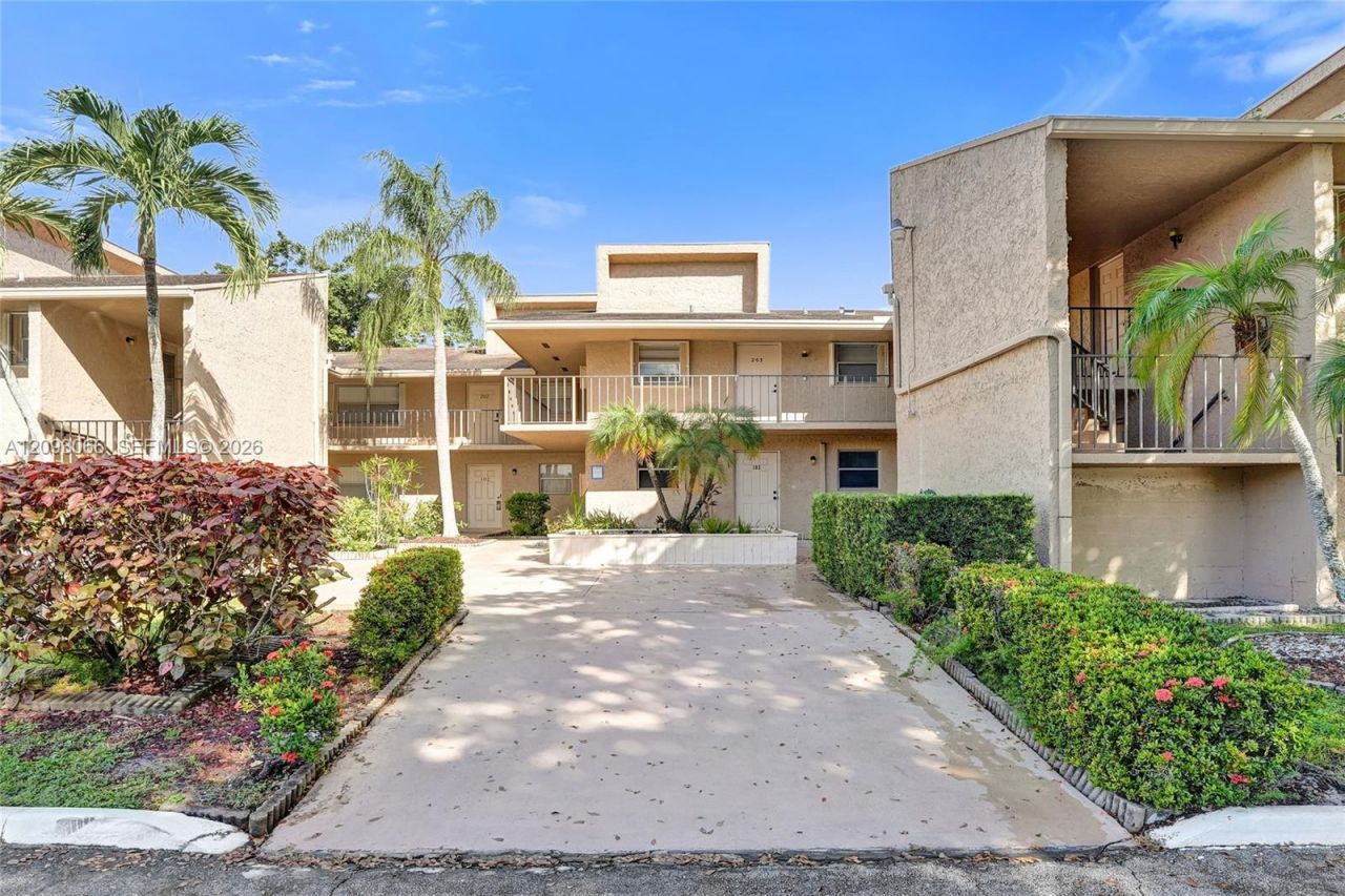 7581 NW 86th Ter, Unit 201, Tamarac, FL 33321 Photo