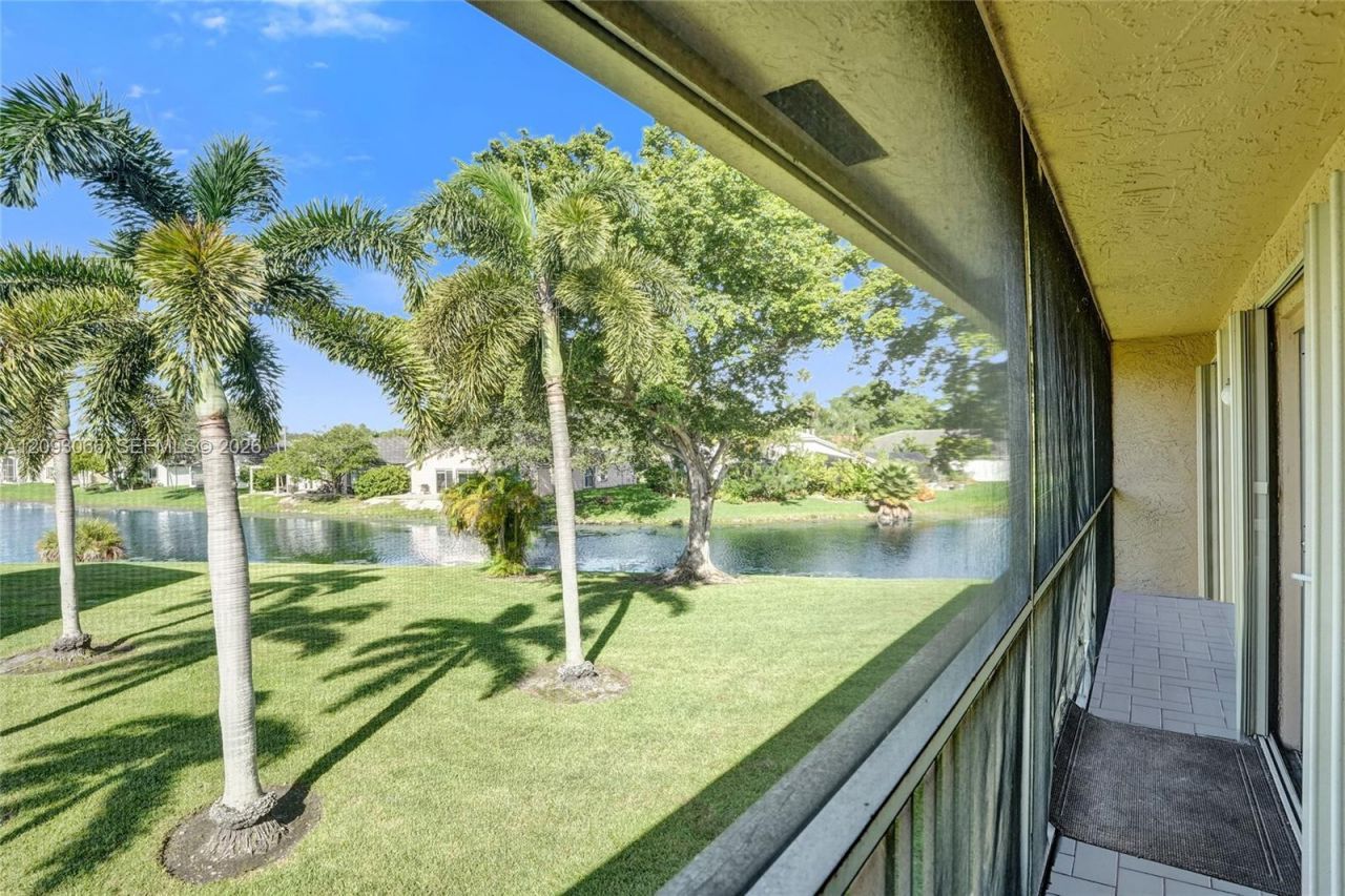 7581 NW 86th Ter, Unit 201, Tamarac, FL 33321 Photo