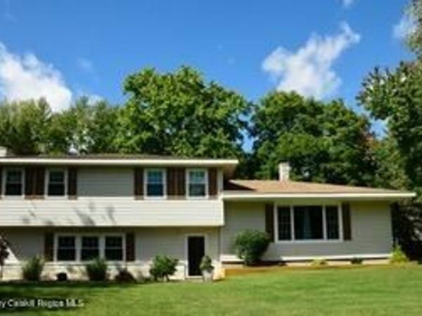 313 Pine Circle, Ghent, NY 12075