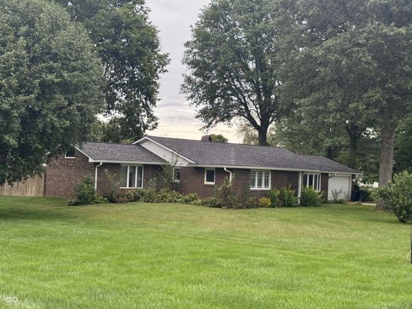 244 W 900 N, Alexandria, IN 46001