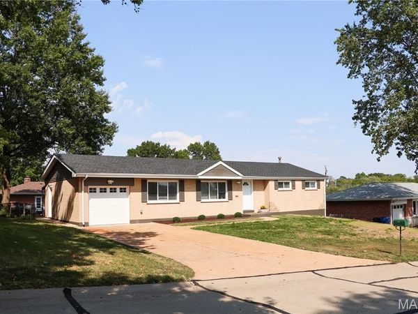 9821 Whitcomb Lane , Affton, MO 63123