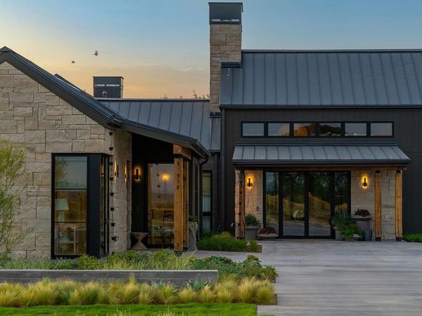 518 Interlaken ST, Fredericksburg, TX 78624