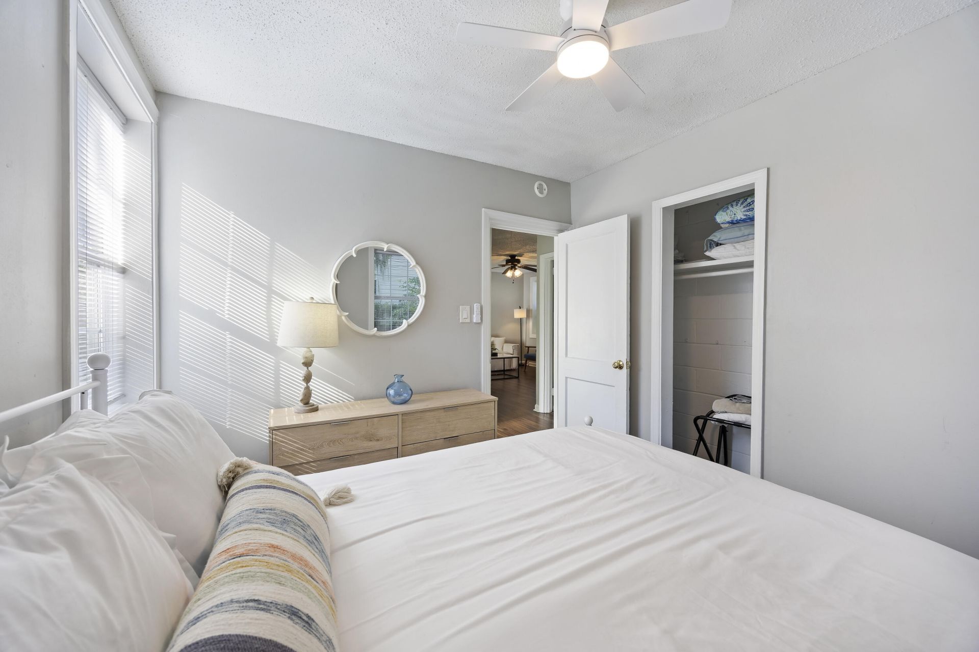 162 James Street Photo 14