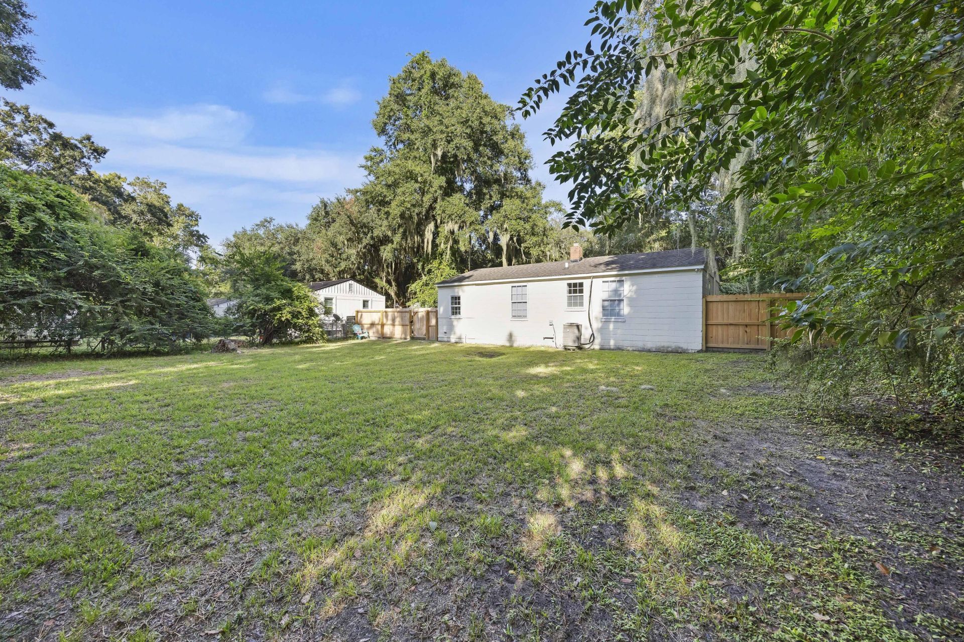 162 James Street Photo 28