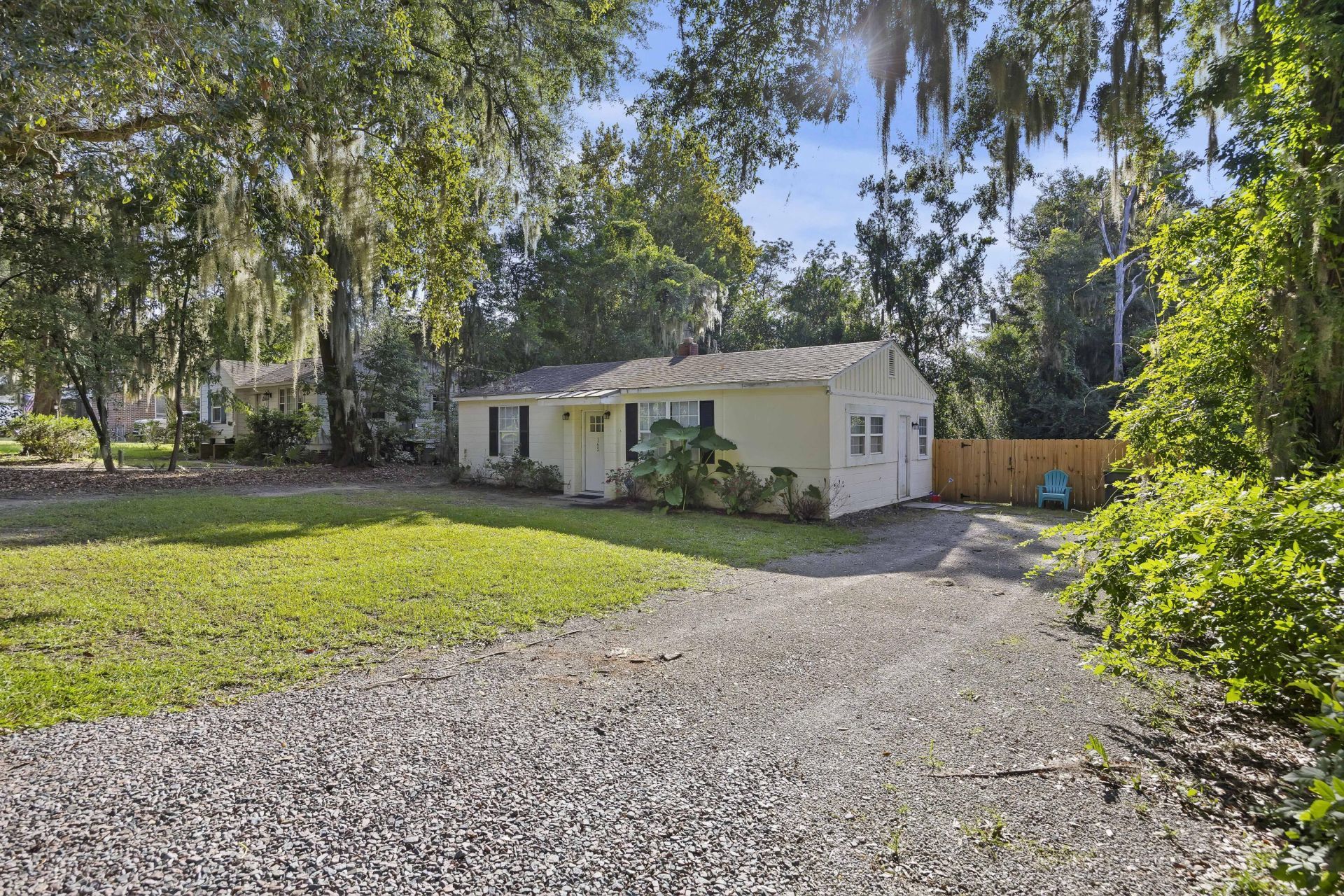 162 James Street Photo 29