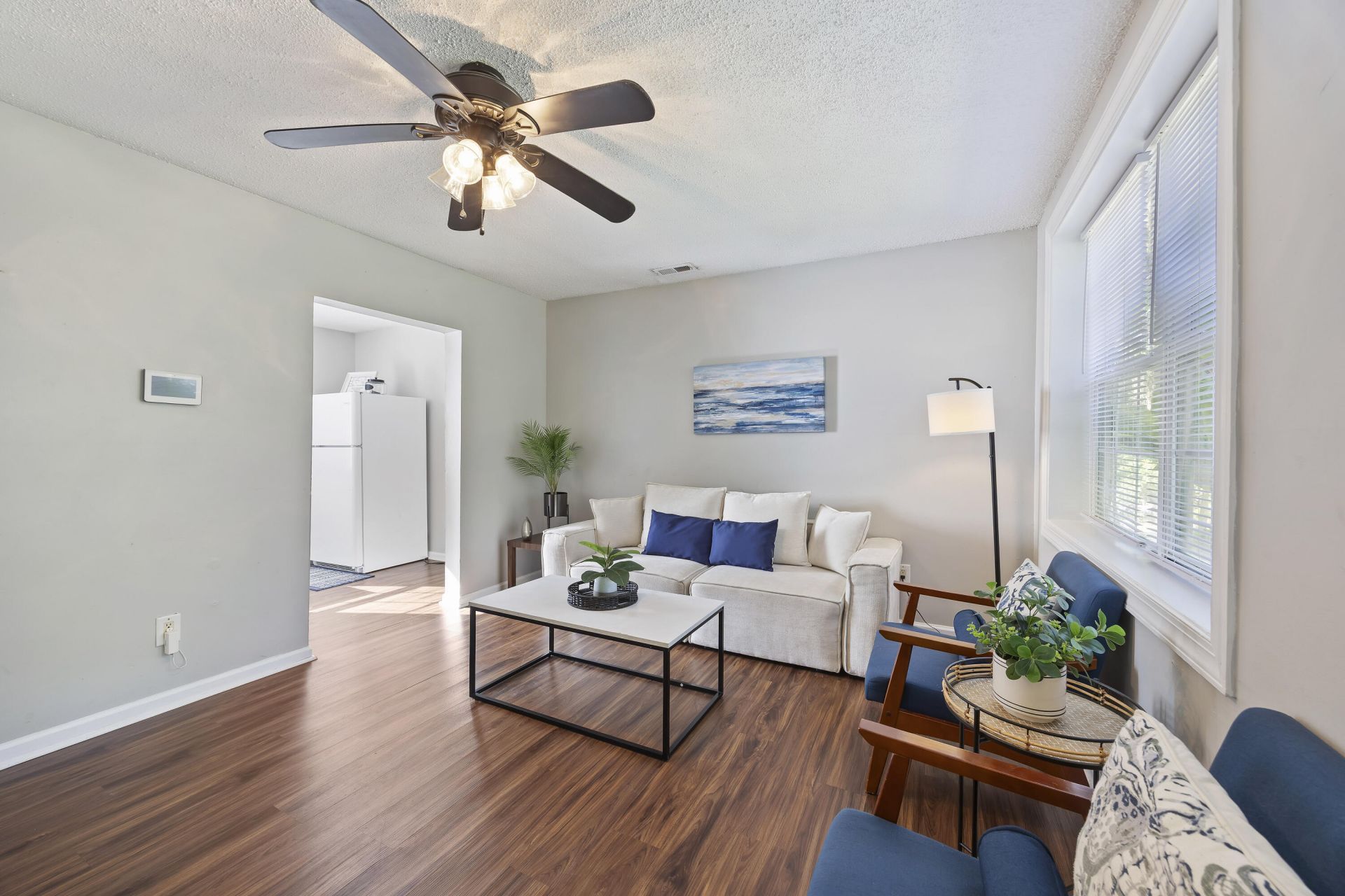 162 James Street Photo 4