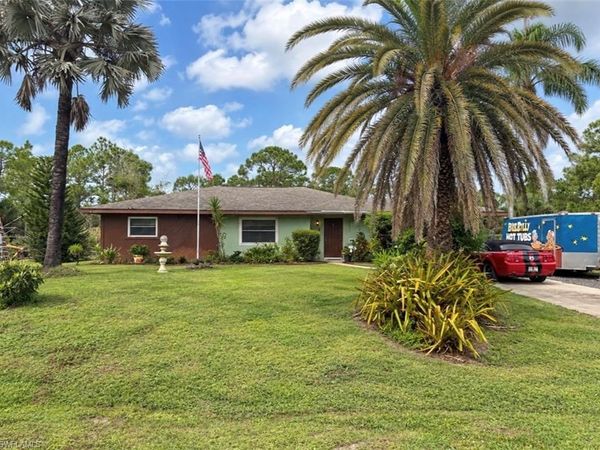325 Wellington AVE , LEHIGH ACRES, FL 33936