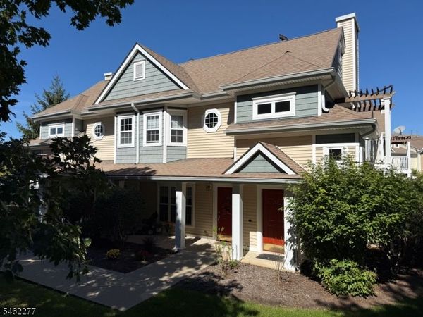 265 Old Farm Dr, Allamuchy, NJ 07838