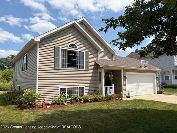 412 Coventry Lane, Mason, MI 48854
