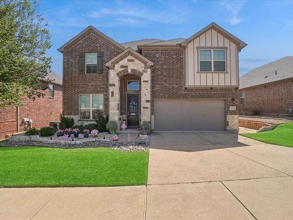 2206 Wellington Lane, Corinth, TX 76210