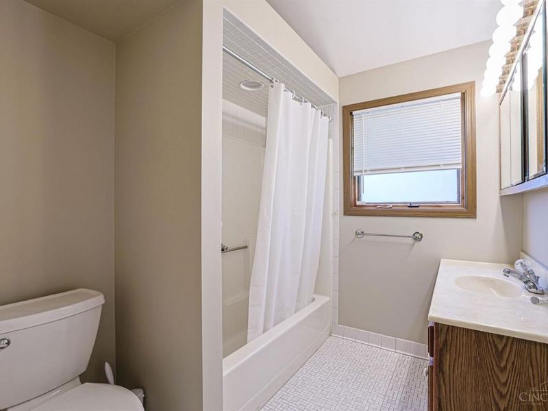 6051 Jerry Lee Drive, Miami Township, OH 45150 Photo 25