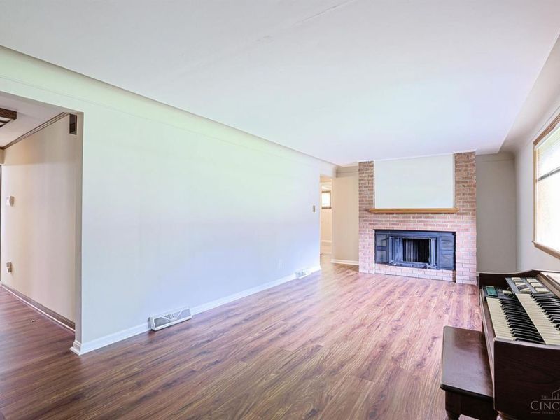 6051 Jerry Lee Drive, Miami Township, OH 45150 Photo 4