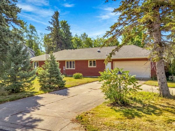 34 5th Street NW, Melrose, MN 56352