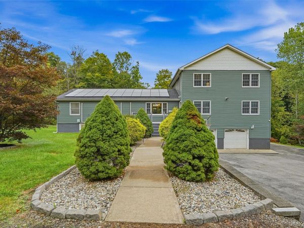 142 Hawleys Corners Road, Highland, NY 12528