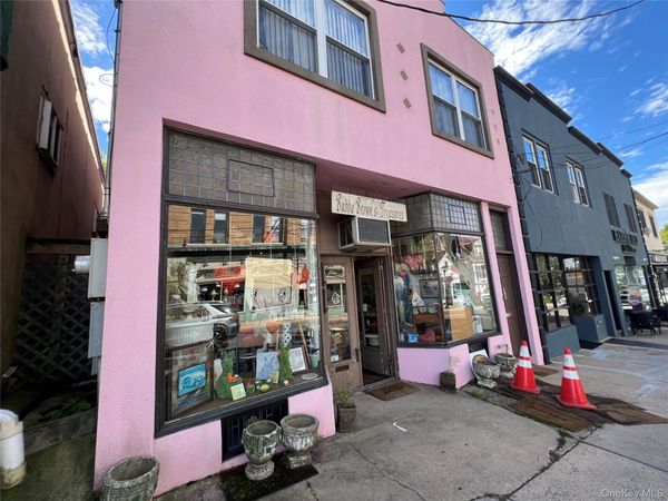 302 Main Street , Port Washington, NY 11050
