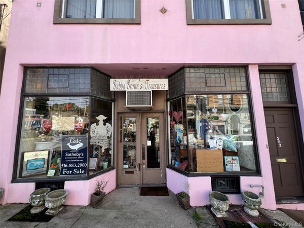 302 Main Street , Port Washington, NY 11050