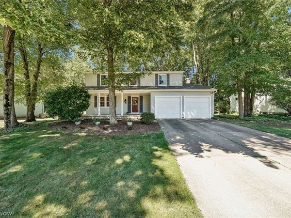 95 River Park Boulevard , Munroe Falls, OH 44262
