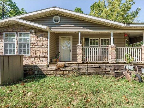 3763 County Road 302 , Eureka Springs, AR 72632