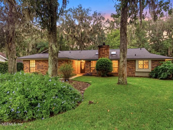 8249 OLD PORT Circle N, Jacksonville, FL 32216
