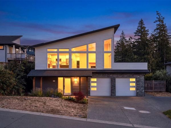 2211 Winfield Dr , Sooke, BC V9Z 1P1