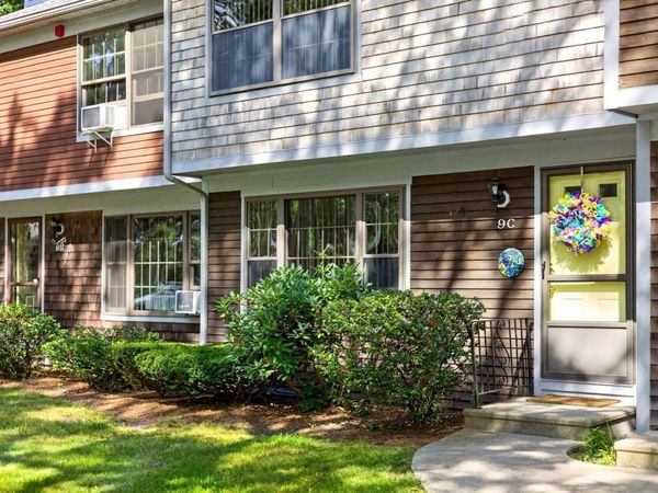 195 Falmouth Road, Unit 9C, Mashpee, MA 02649
