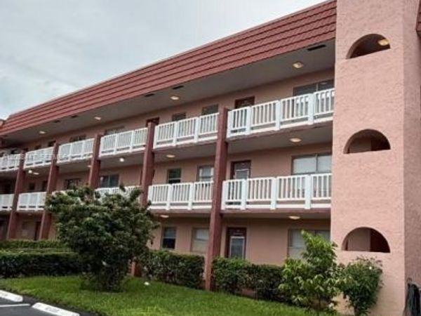 9641 Sunrise Lakes Blvd , Unit 305, Sunrise, FL 33322