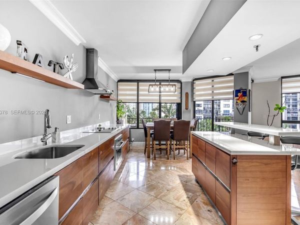520 Brickell Key Dr, Unit A700, Miami, FL 33131
