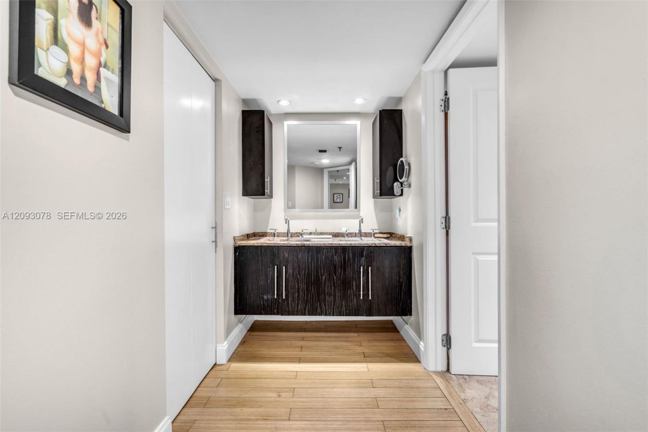 520 Brickell Key Dr, Unit A700, Miami, FL 33131 Photo