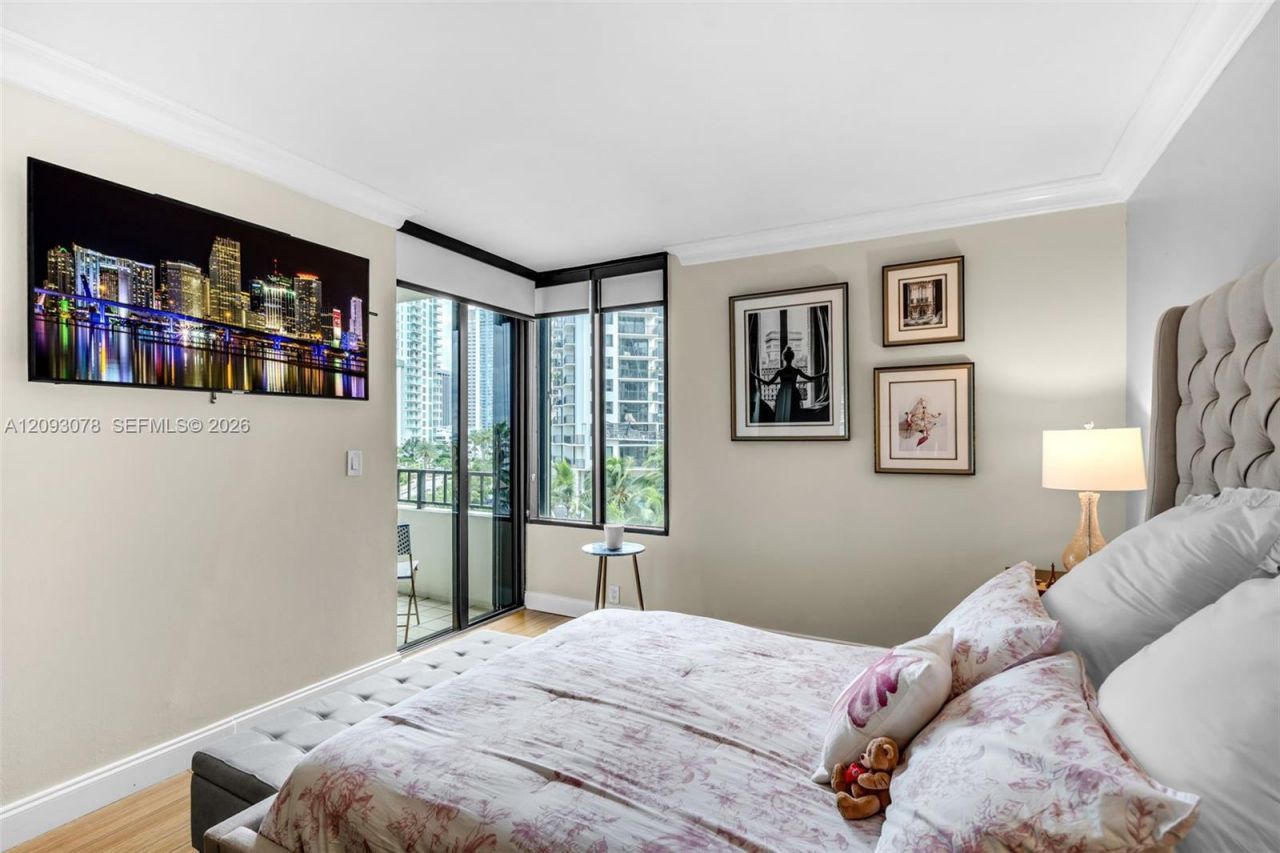 520 Brickell Key Dr, Unit A700, Miami, FL 33131 Photo