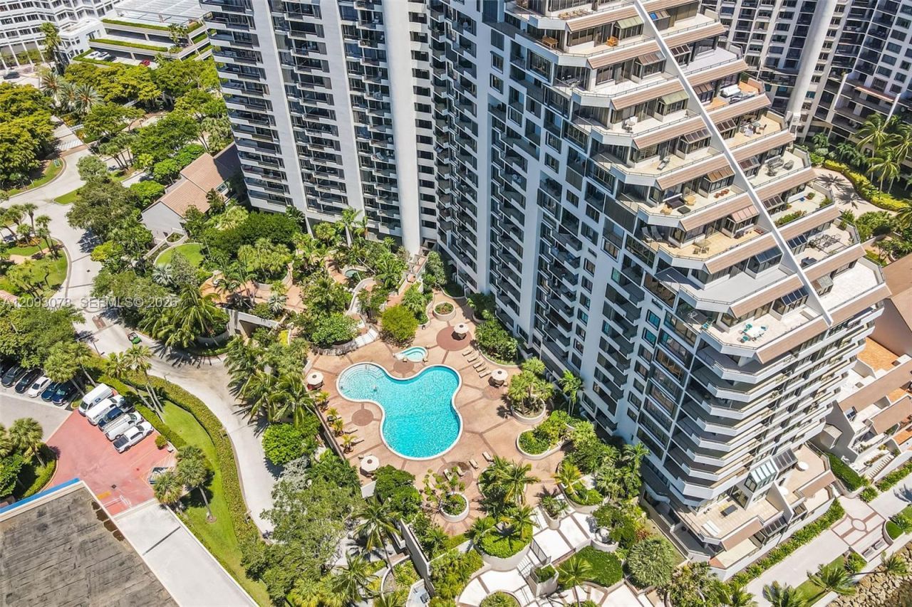 520 Brickell Key Dr, Unit A700, Miami, FL 33131 Photo