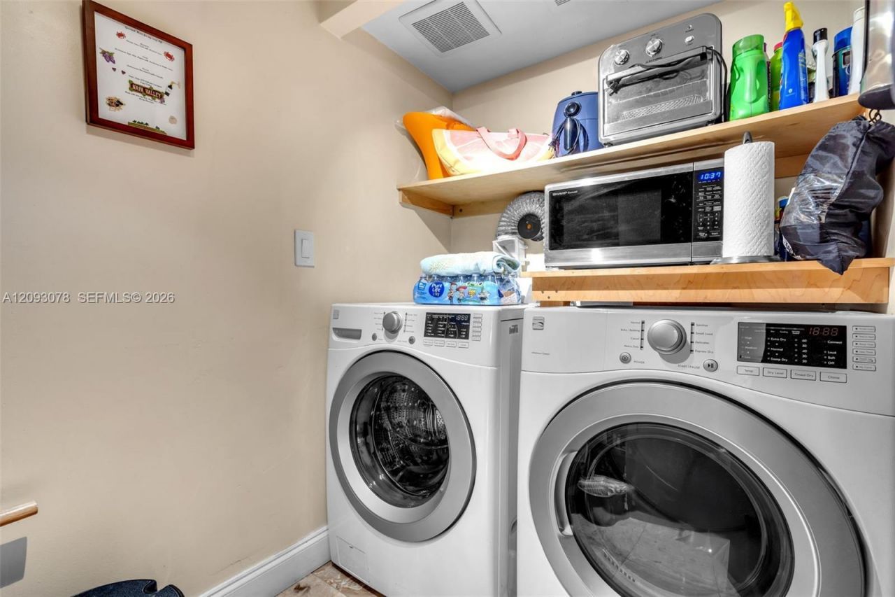 520 Brickell Key Dr, Unit A700, Miami, FL 33131 Photo