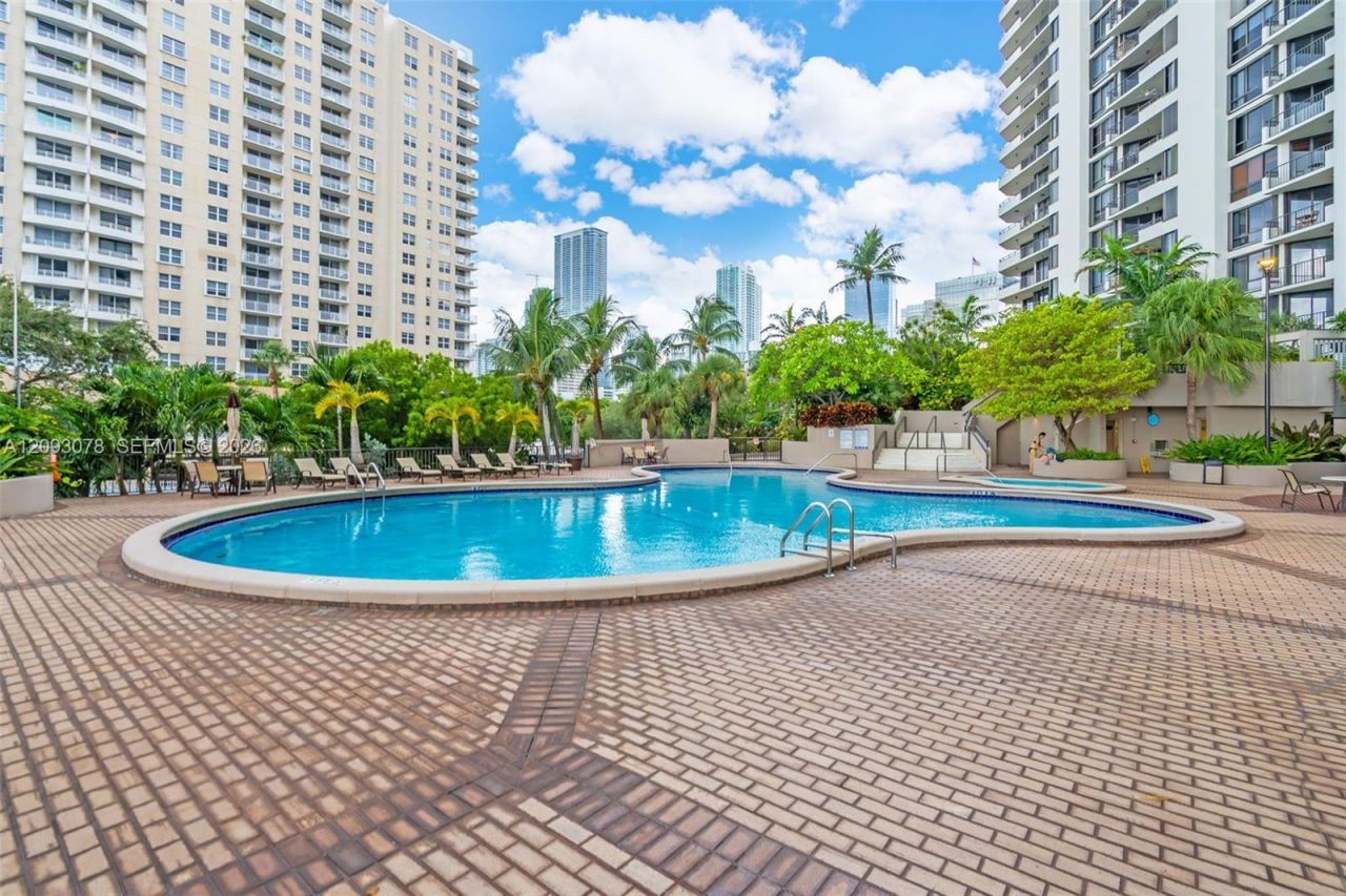 520 Brickell Key Dr, Unit A700, Miami, FL 33131 Photo