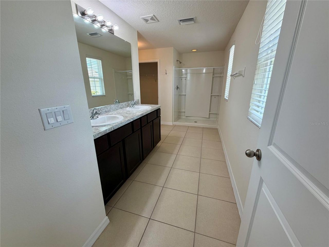 5513 Ashton Cove Court, Sarasota, FL 34233 Photo