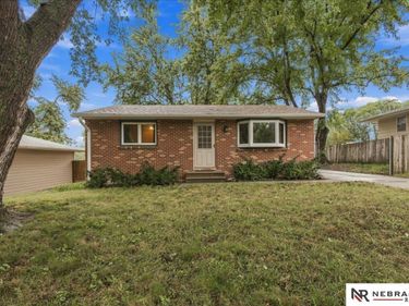 1541 Fairfield Street, Lincoln, NE 68521