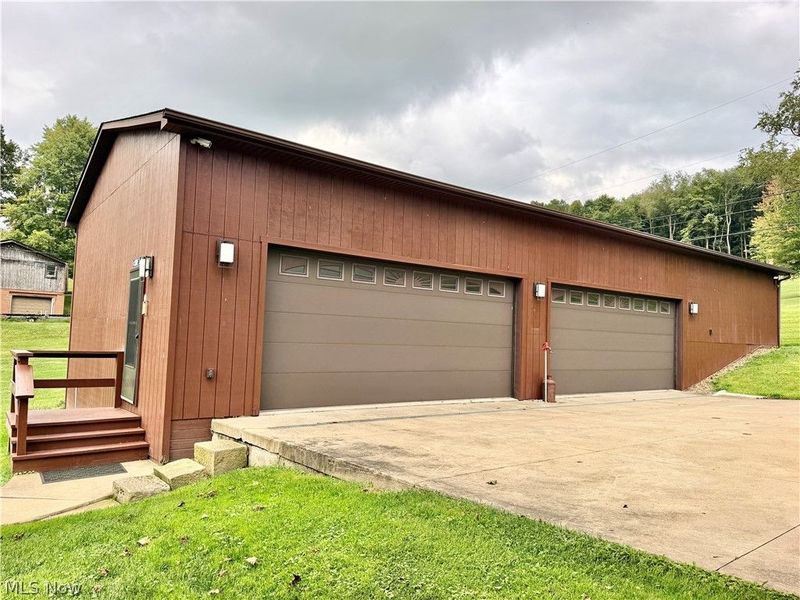 47829 Tomahawk Drive, Negley, OH 44441 Photo 24