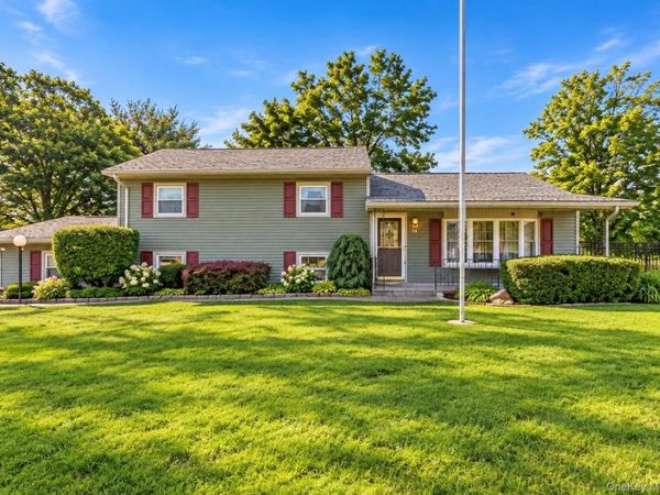14 Valewood Drive, New Windsor, NY 12553