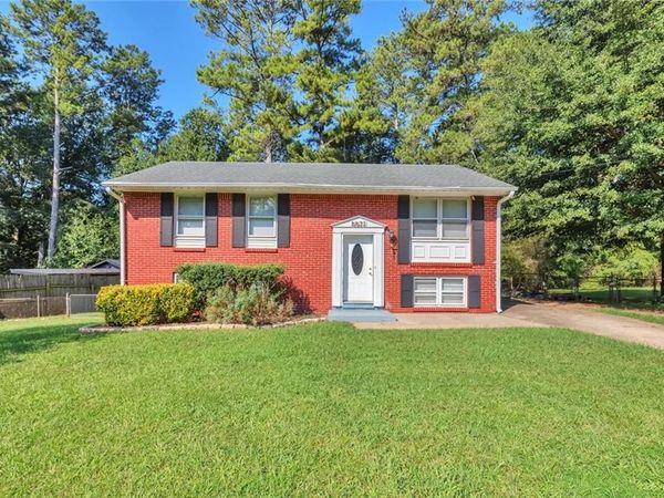 6671 Pelican Court, Riverdale, GA 30274