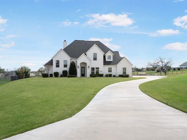224 Bearclaw Circle, Aledo, TX 76008