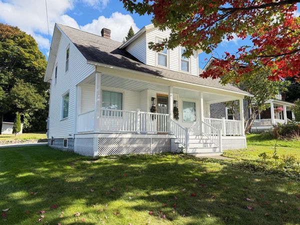 27 Dudley Street , Presque Isle, ME 04769