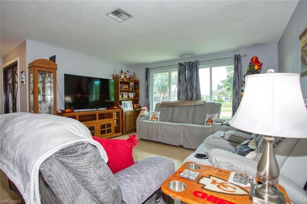 1227 Everest Pkwy, Cape Coral, FL 33904 Photo