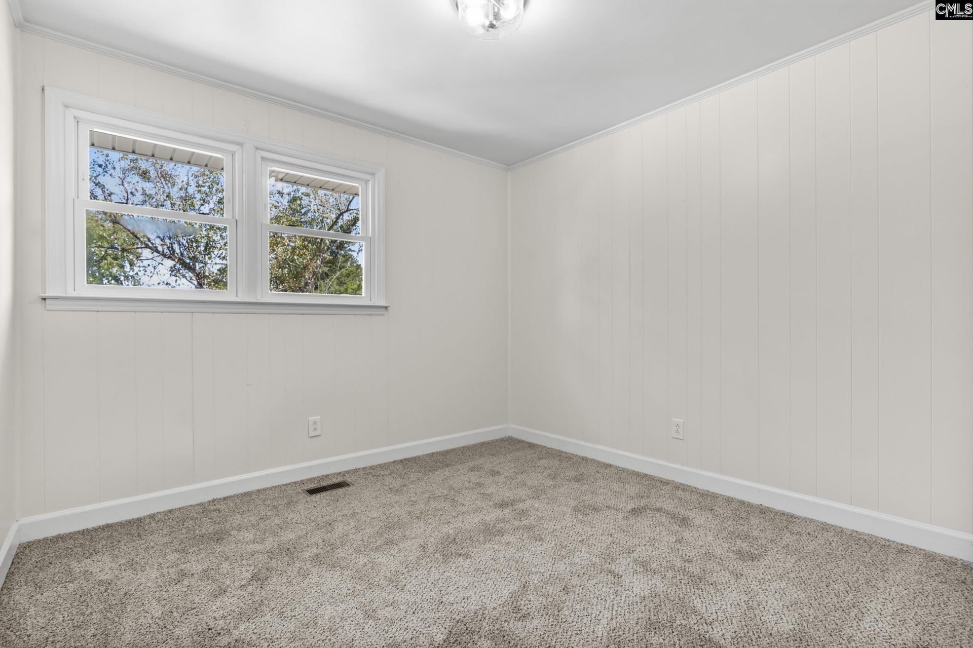 1006 Plowden Mill Road  Photo 7